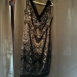 Jones wear sleeveless silky dress